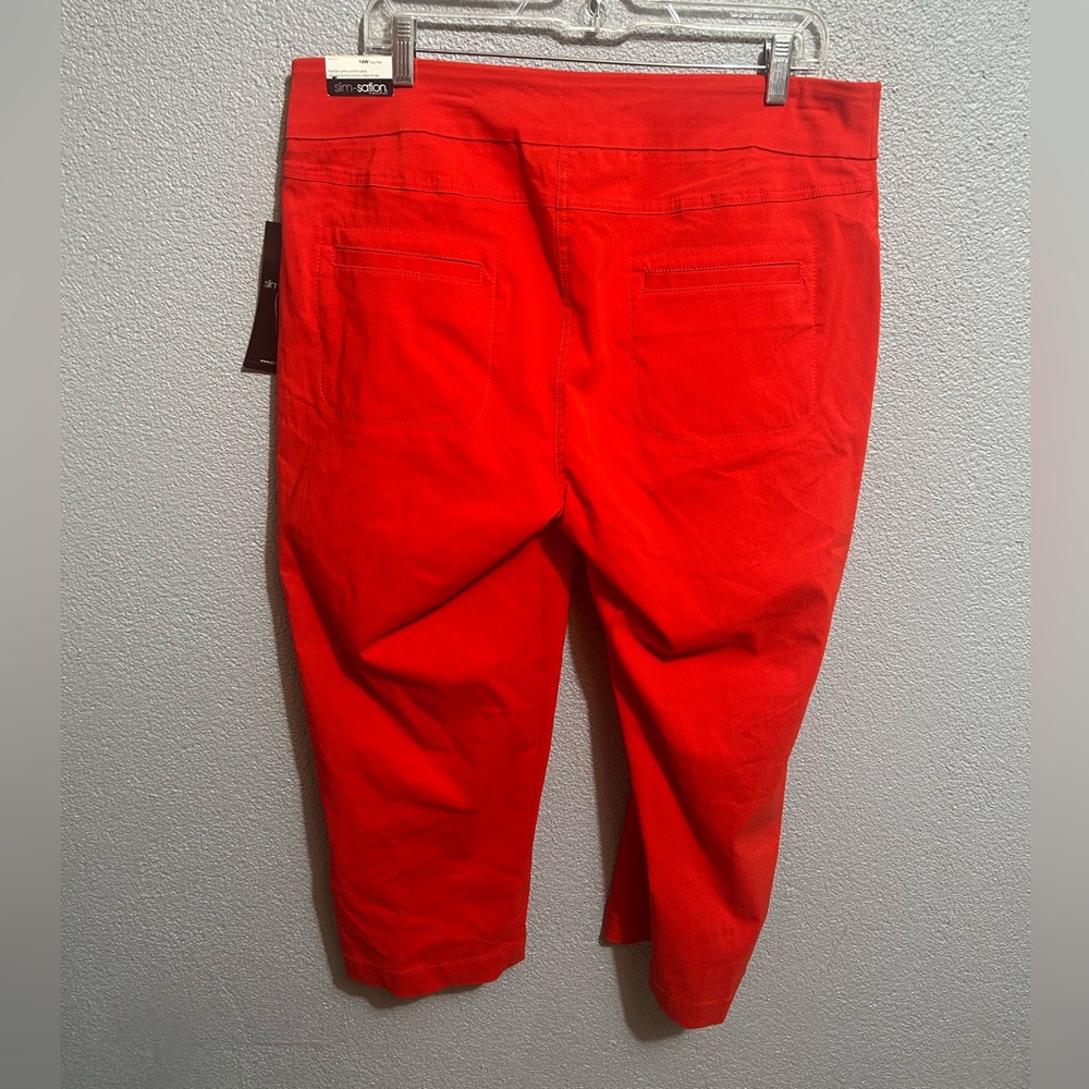 Nwt Slim-satin by Multipuled red Capri pants size 14w - Picture 9 of 12